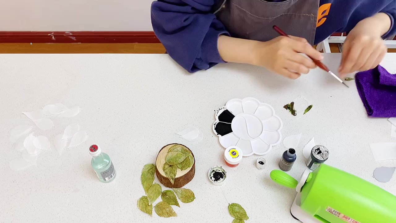 糯米纸——叶子(2021-09-28 15：15：31).mp4